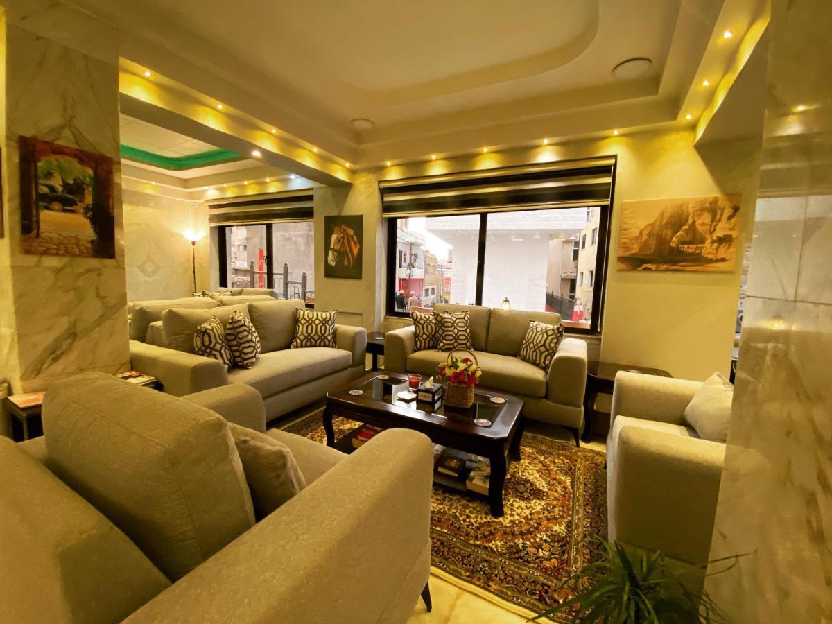 Anbat Midtown Hotel วาดี มูซา ภายนอก รูปภาพ